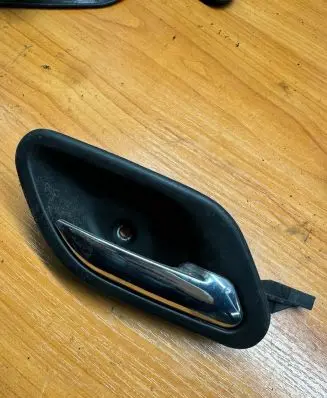 BMW 5 E39 Front door interior handle 8226050