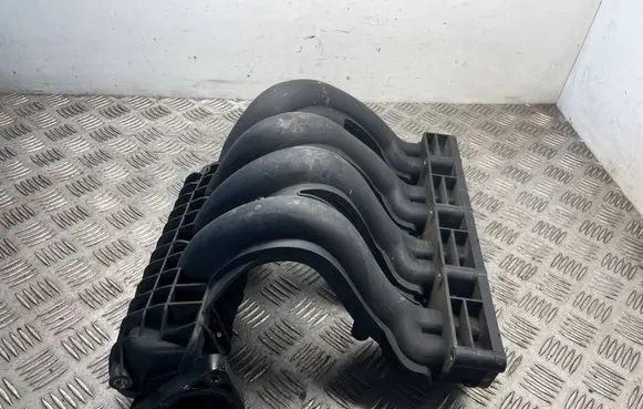 Mercedes-Benz CLK A209 C209 Intake manifold A61109037