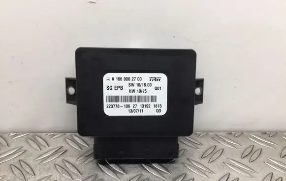 Mercedes-Benz SLK R172 Hand brake control module A1669002700