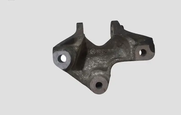 Nissan Juke I F15 Engine mounting bracket