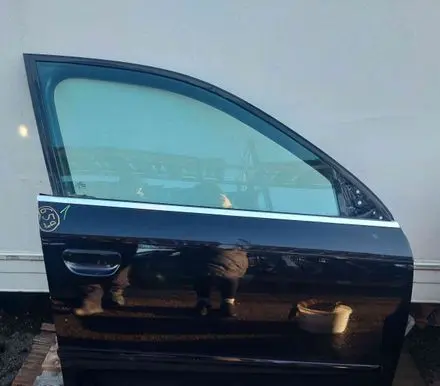 Audi A4 S4 B7 8E 8H Front door