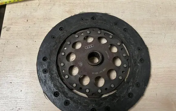 Audi A4 S4 B5 8D Clutch pressure plate 058141031A 058141031E 058141031C
