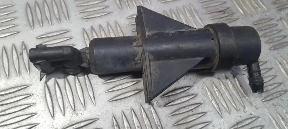 Headlight washer spray nozzle