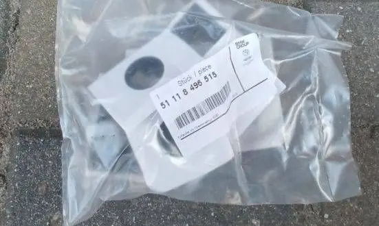BMW 3 G20 G21 Front parking sensor holder (PDC) 51118496515 8496515