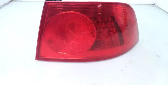 Volkswagen Phaeton Rear/tail lights 333156R