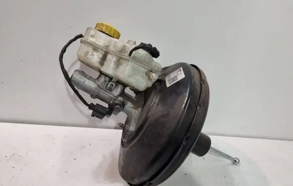 Volkswagen Polo V 6R Brake booster 6R1614105F 220110