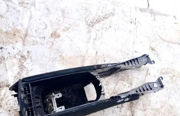 Mercedes-Benz E W211 Center console A2116804650