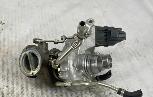 BMW 7 G11 G12 Turbo 8600290 8400690003