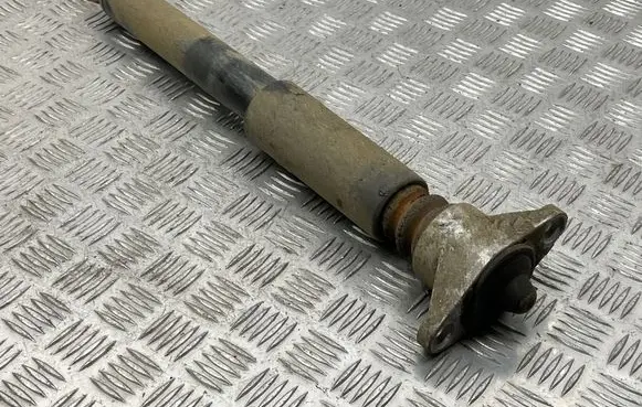 Hyundai i30 Rear shock absorber/damper 