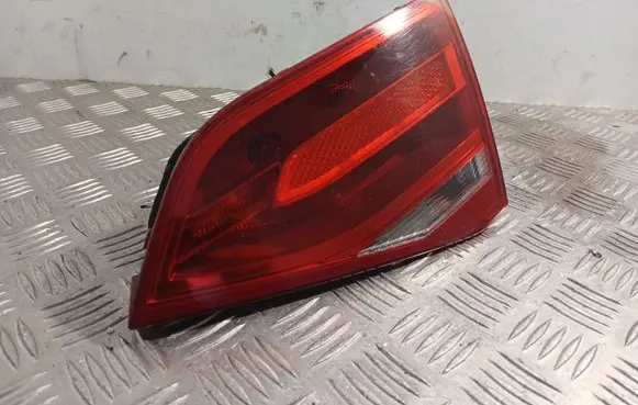Audi A4 S4 B8 8K Tailgate rear/tail lights 8K5945094D