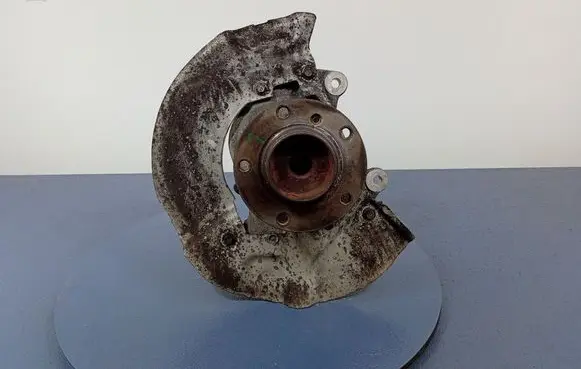 BMW 5 E60 E61 Front wheel hub spindle knuckle 6760953