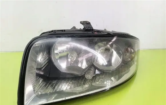 Audi A2 Headlight/headlamp 8Z0941003K
