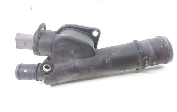 Audi A6 S6 C6 4F Engine coolant pipe/hose 038121132G