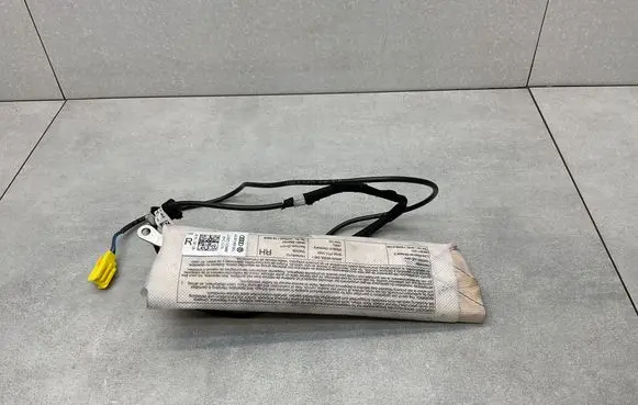 Volkswagen Scirocco Seat airbag 1K8880242B