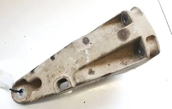 Volkswagen Transporter - Caravelle T5 Engine mounting bracket 7H01993700