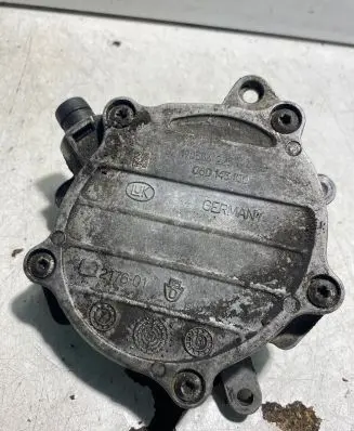 Audi A4 S4 B6 8E 8H Vacuum pump 06D145100 1905062253