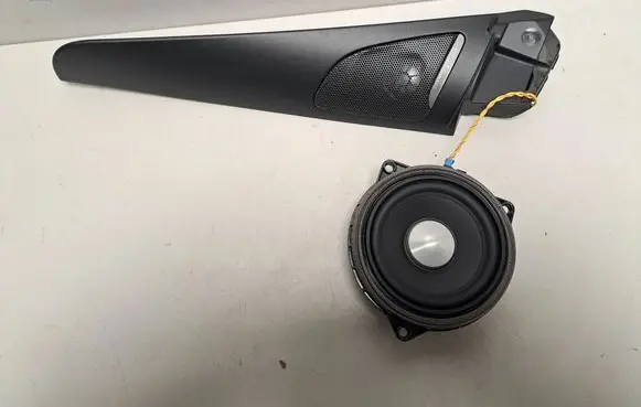 BMW 2 F46 Front door speaker 9210452 9364956