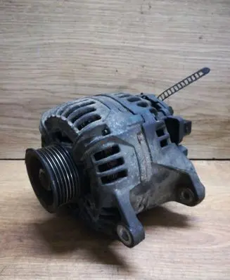 Audi A4 S4 B7 8E 8H Generator/alternator 078903016AB 0124525008
