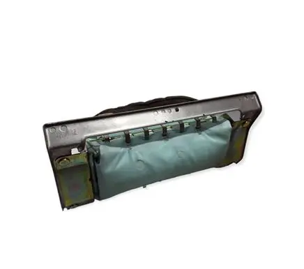 Nissan Patrol Y61 Passenger airbag
