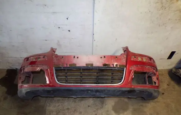 Volkswagen Golf V Front bumper 1K0807221D