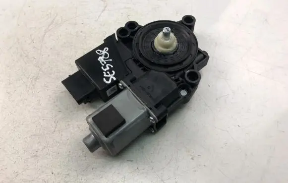 KIA Ceed Front door window regulator motor 83460A2010