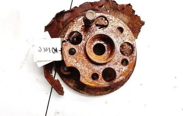 Rear wheel hub