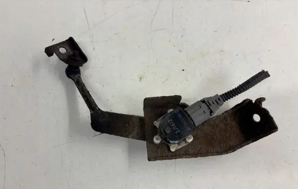 Honda CR-V Headlight level adjustment motor 2J1612 B1505582