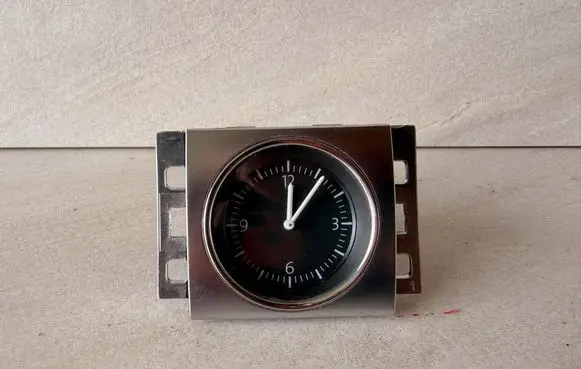Volkswagen PASSAT B7 Clock 3AA919204