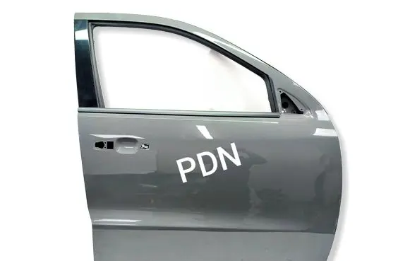 Dodge Durango III Front door 
