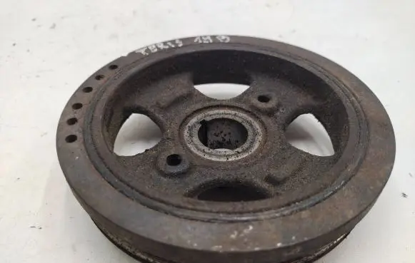 Toyota Yaris Crankshaft pulley