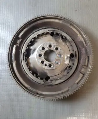 Skoda Octavia Mk3 (5E) Flywheel 06K105266E
