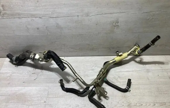 Toyota Yaris Engine coolant pipe/hose