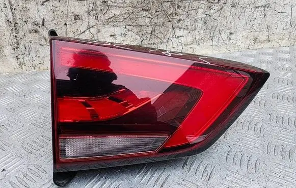 MG ZS Tailgate rear/tail lights 10571683