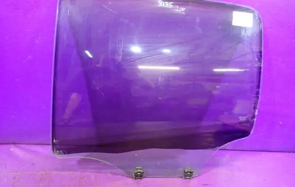 Citroen C3 Front door window glass four-door