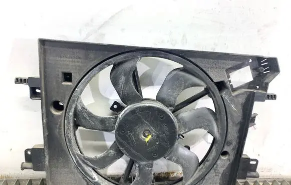 Dacia Duster II Fan set 214811626R