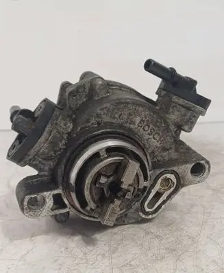 Ford Fiesta Vacuum pump 9684786780