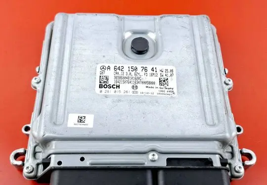 Mercedes-Benz C W205 Engine control unit/module ECU A6421507641