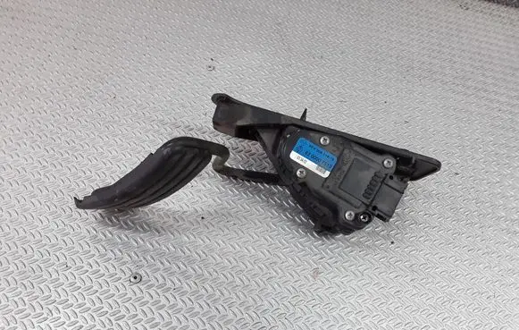 Renault Espace - Grand espace IV Accelerator pedal position sensor 8200007513