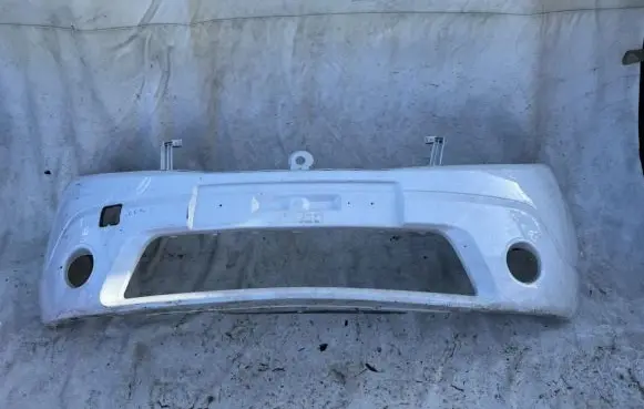 Dacia Sandero Front bumper 8200526596