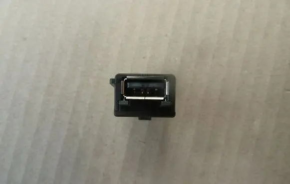 Volkswagen Golf VIII AUX in-socket connector 5Q0035726