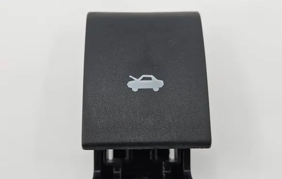 Jeep Grand Cherokee Engine bonnet (hood) release handle