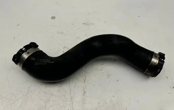Intercooler hose/pipe