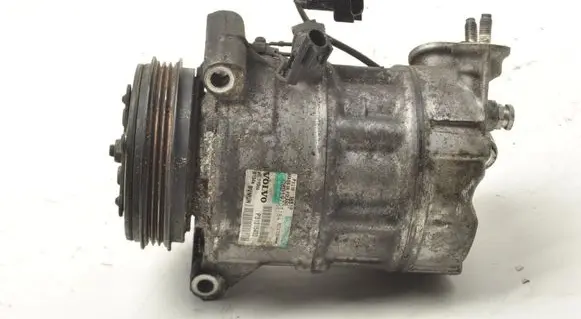 Volvo V60 Air conditioning (A/C) compressor (pump) 31315453