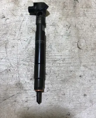 Mercedes-Benz E W212 Fuel injector 15275398641 228354010