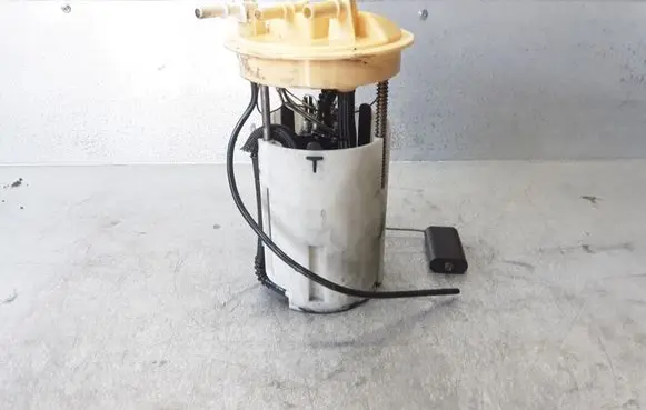 Volvo V50 In-tank fuel pump 30792206