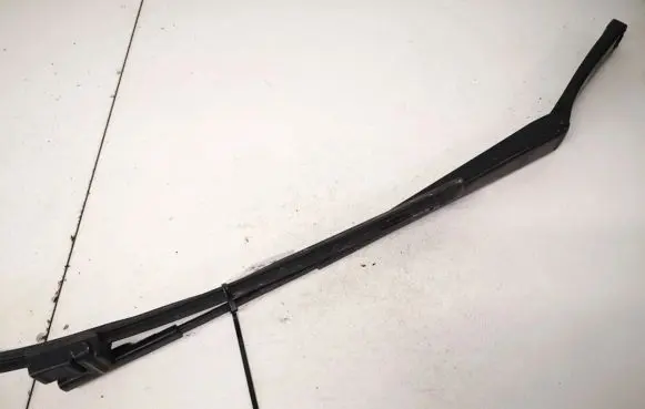 Volkswagen Golf V Front wiper blade arm 1k1955409