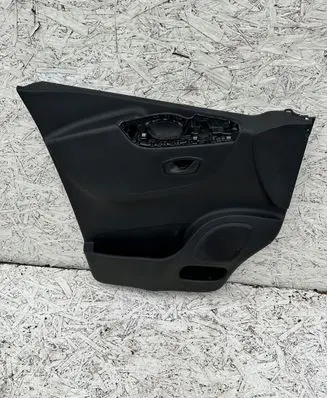 Renault Trafic III (X82) Front door card panel trim