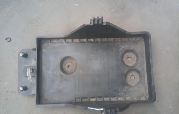 Mazda CX-5 Battery tray 