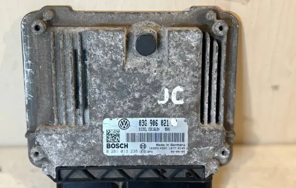 Skoda Octavia Mk2 (1Z) Engine control unit/module 03G906021JC 0281013238