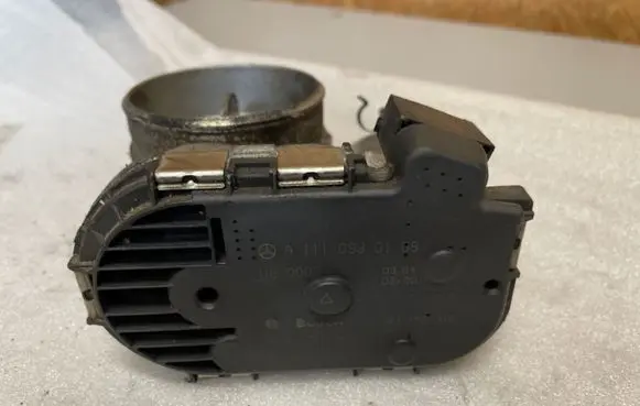 Mercedes-Benz CLK A209 C209 Throttle valve A1110980109